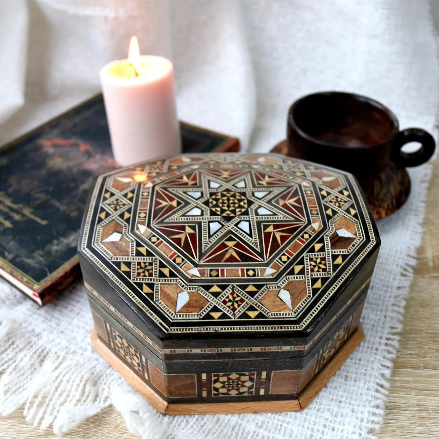 il_fullxfull.6716130812_q3cw Boîte à bijoux octogonale