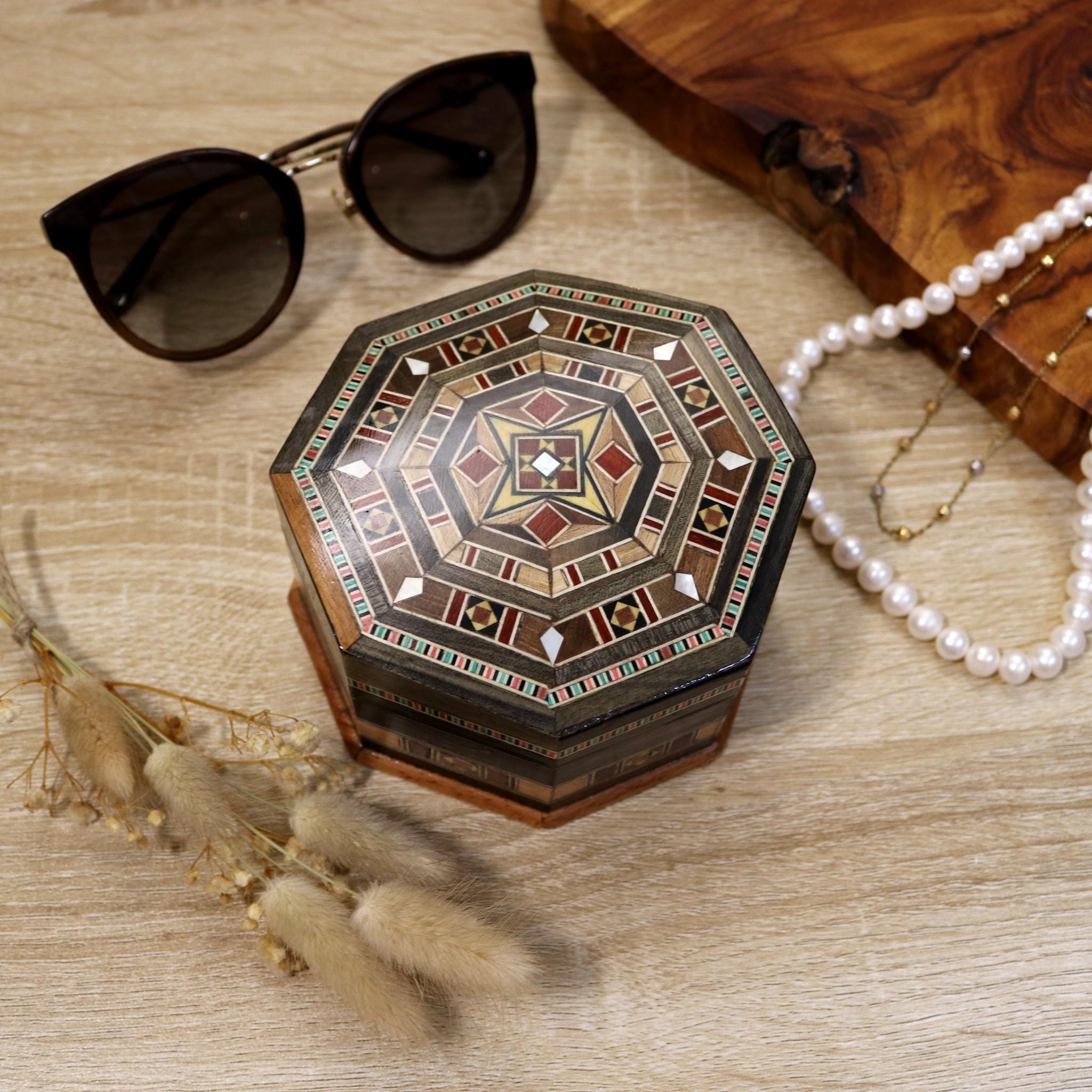 il_fullxfull.6716194362_rt0l Boîte en mosaïque octogonale