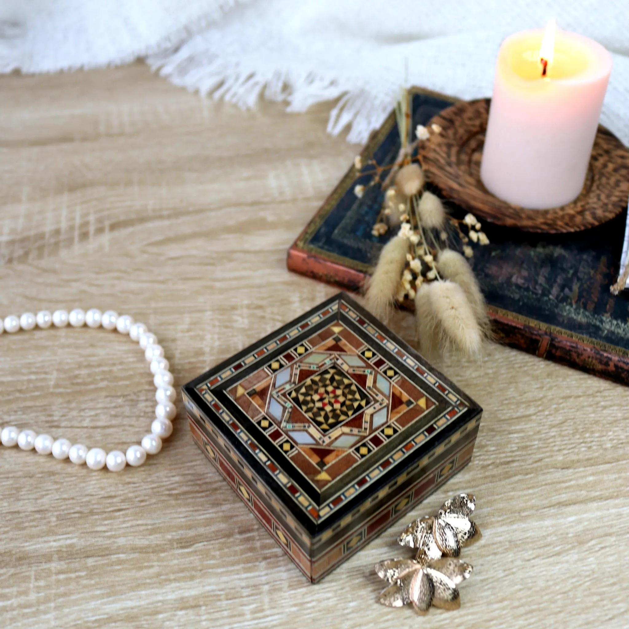 Boîte en bois syrienne