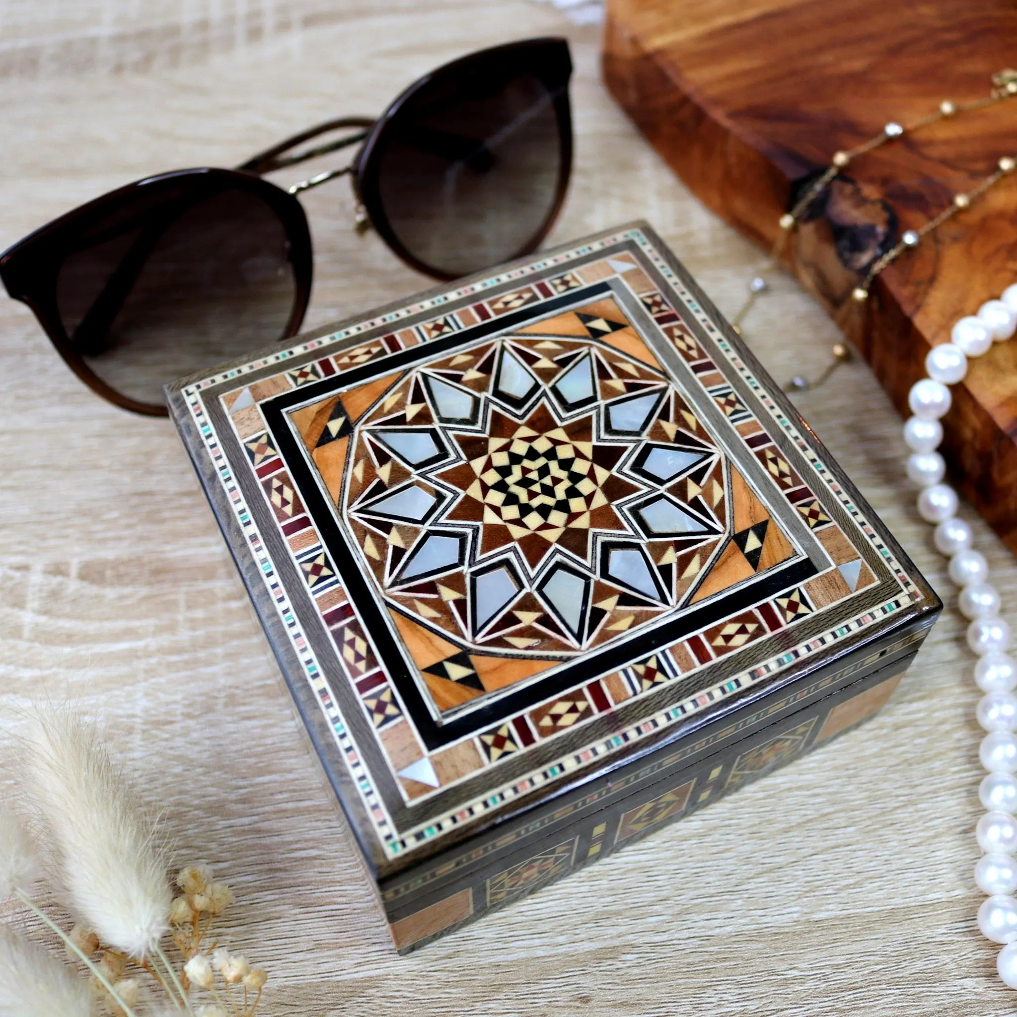 Boîte à bijoux carrée