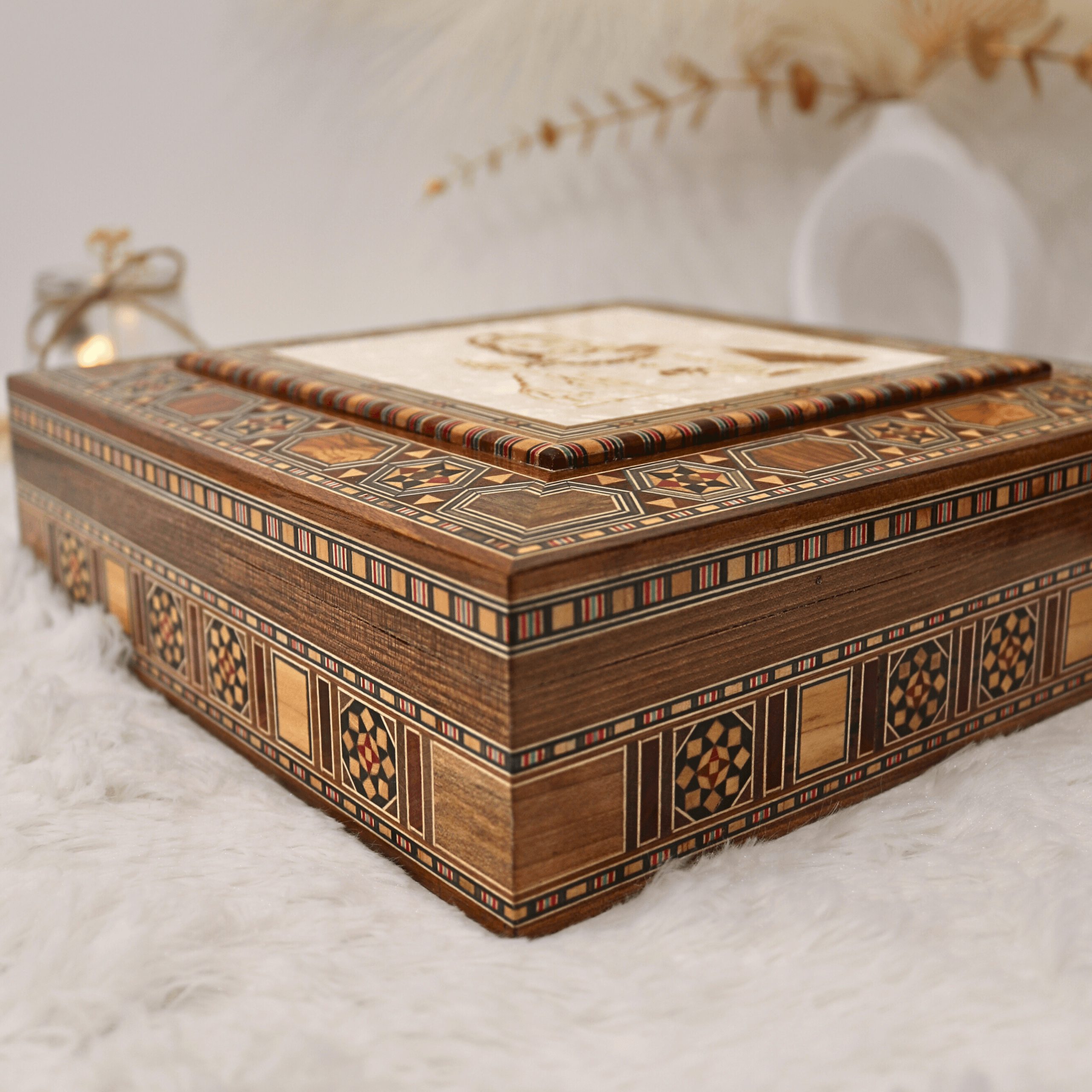 Boîte à souvenirs religieuse en mosaïque avec l'icône de Jésus-Christ