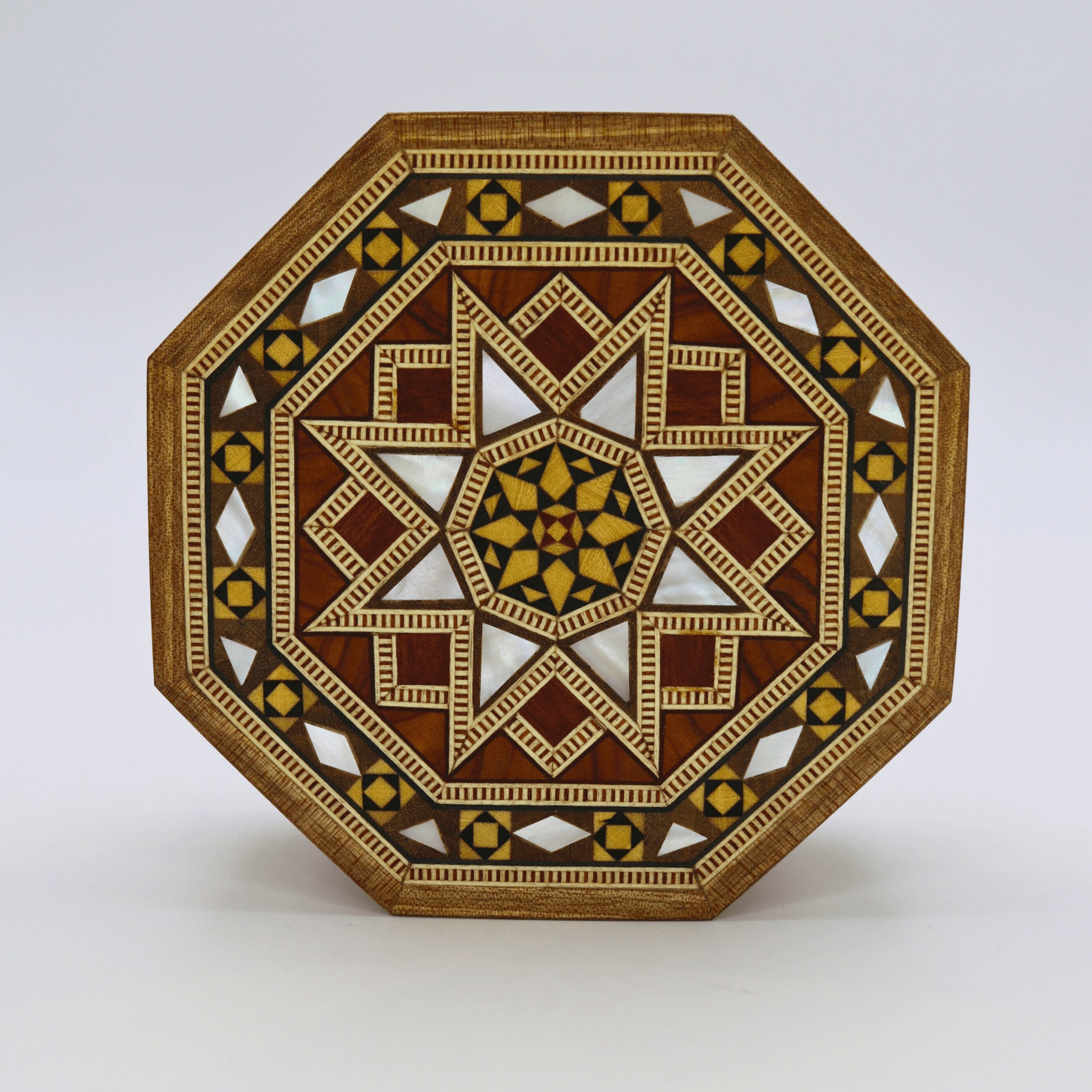 Boîte en bois octogonale 4