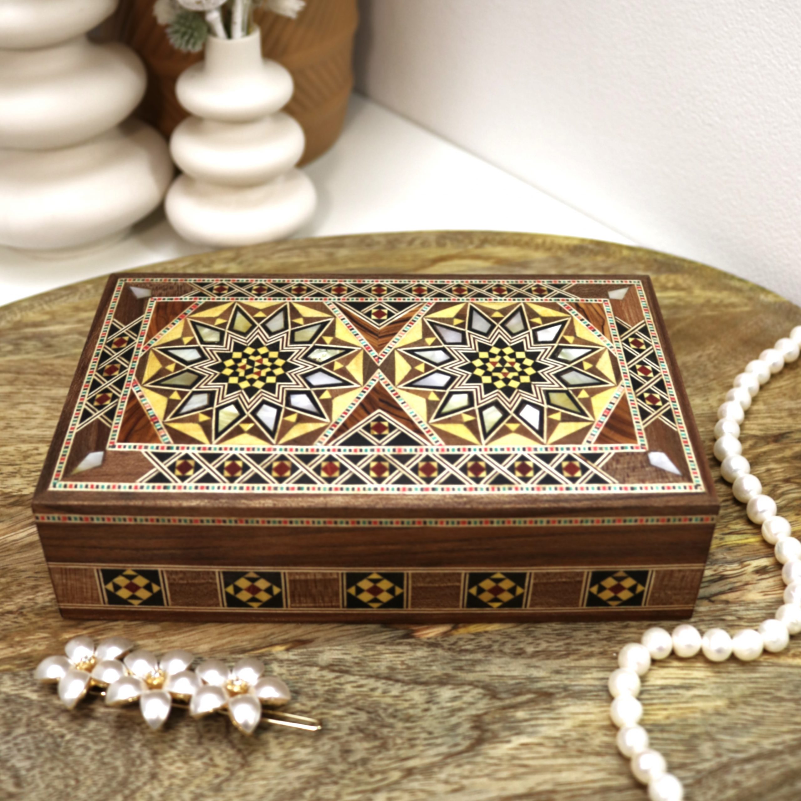 IMG_0424 Boîte en marqueterie rectangulaire 18 cm – Double motif étoilé