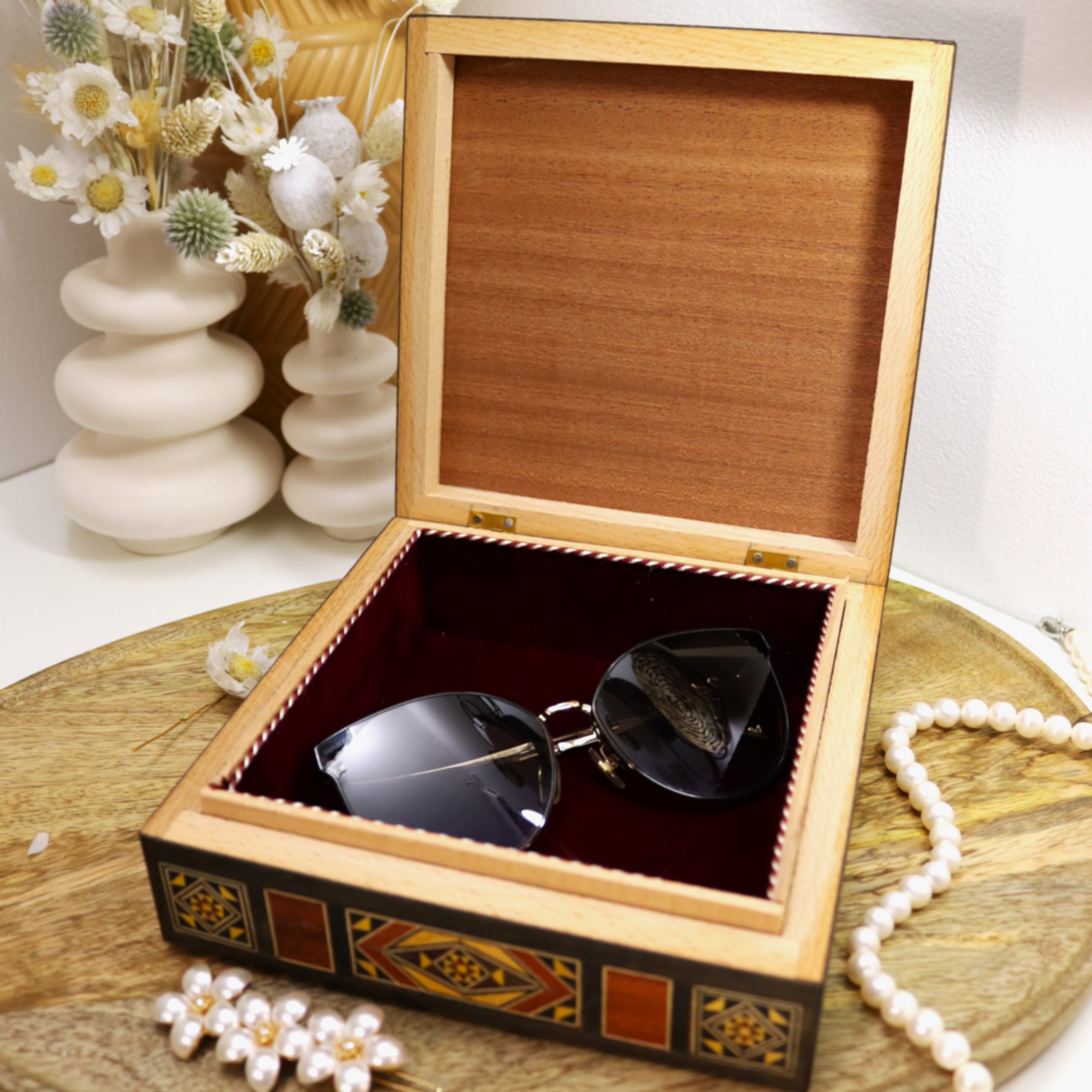 IMG_0465 Boîte carrée en marqueterie orientale