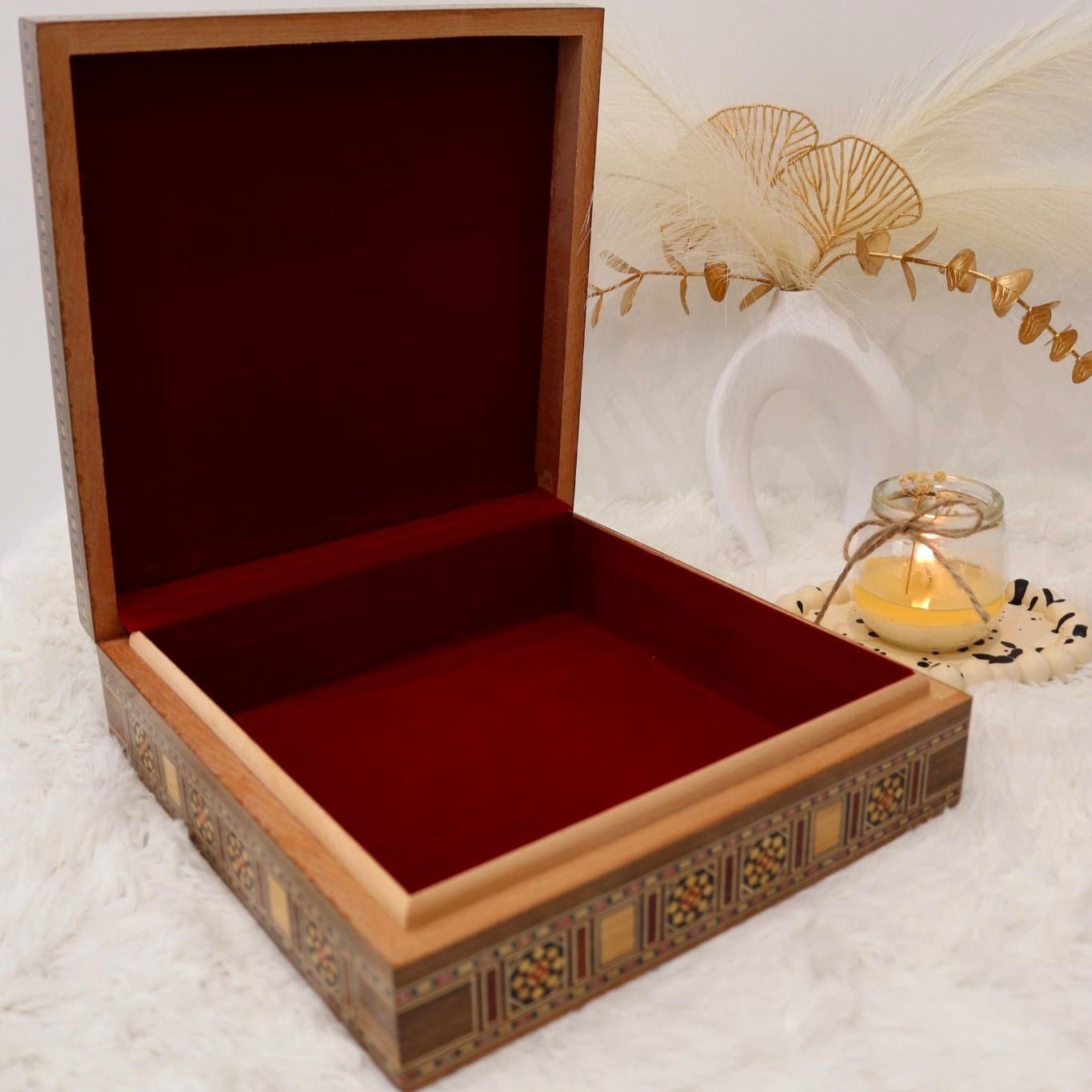 Boîte en marqueterie “Vierge Marie & Enfant Jésus”